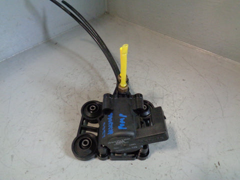 Range Rover L322 Cross Over Valve Rear Air Suspension 472 153 566 0 2002 to 2006