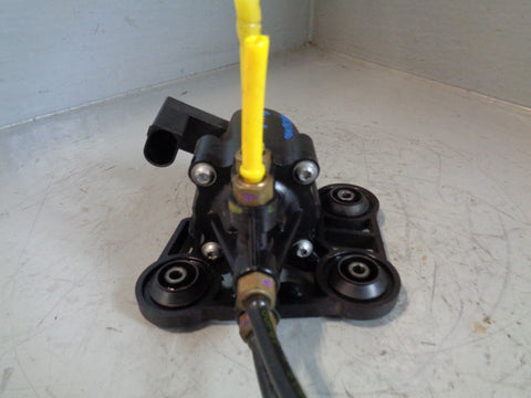 Range Rover L322 Cross Over Valve Rear Air Suspension 472 153 566 0 2002 to 2006