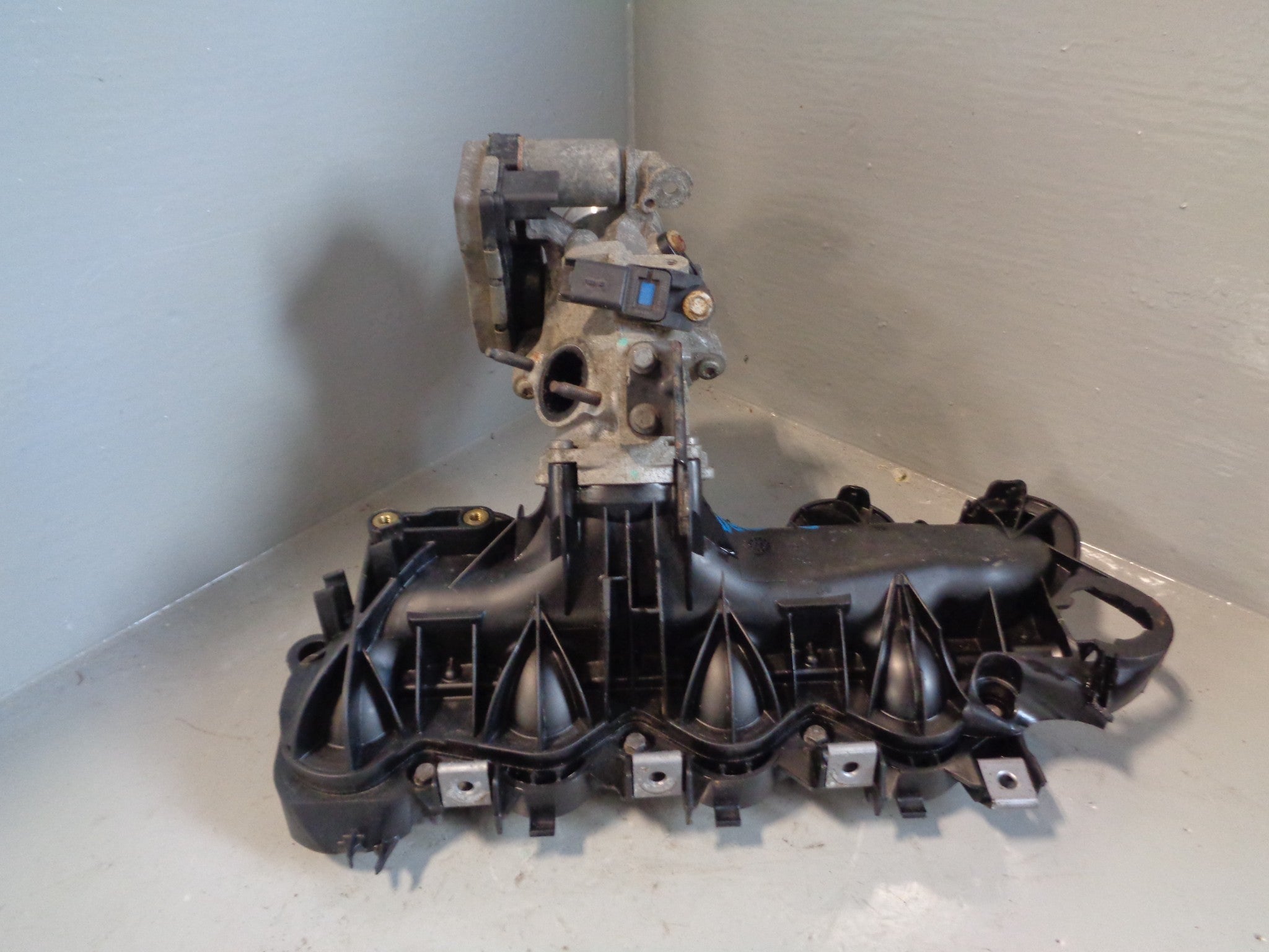 Sd4 Intake Range Rover Evoque Inlet / Intake Manifold with Throttle Body 2.2 SD4 ...