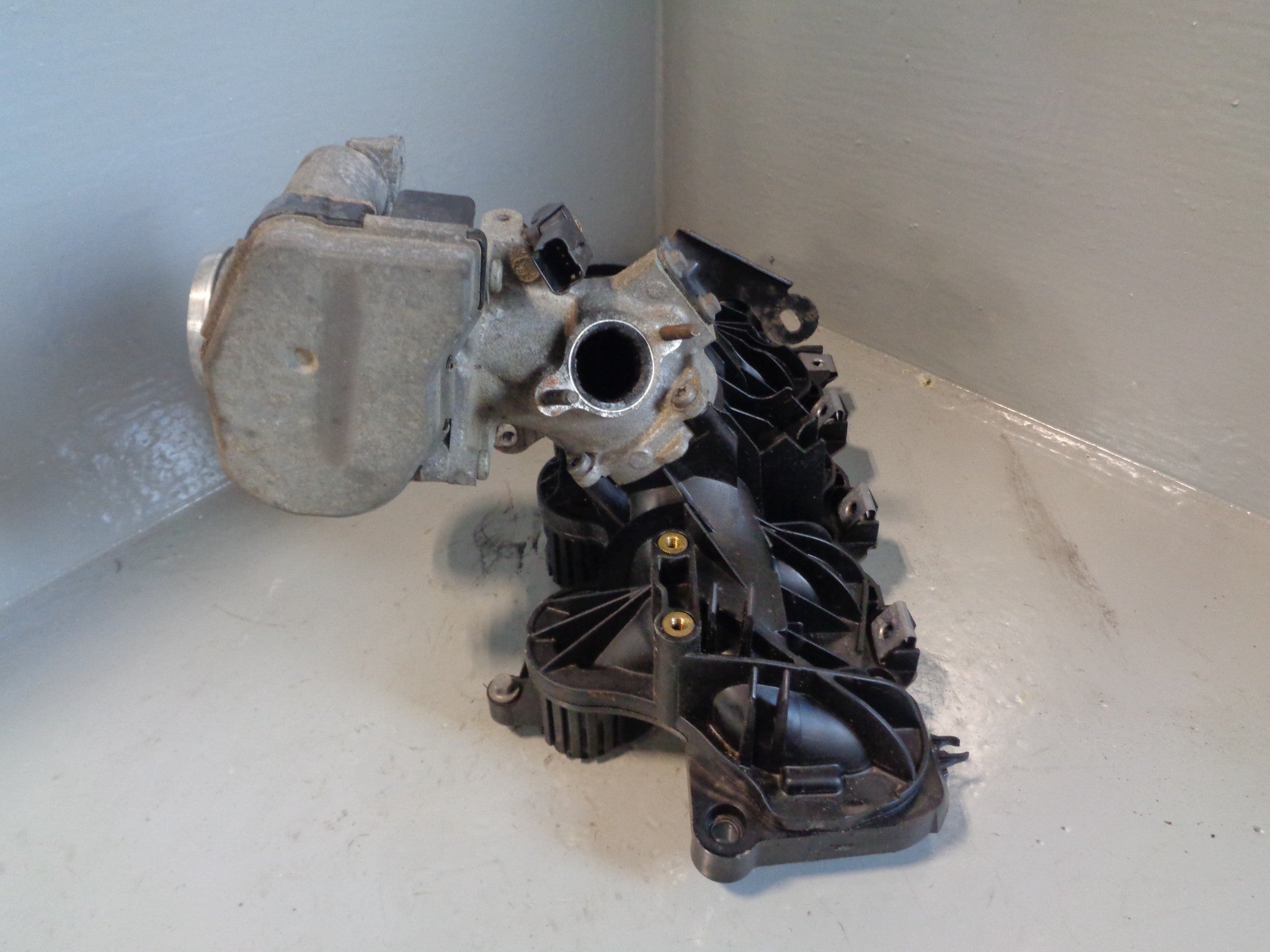 Sd4 Intake Range Rover Evoque Inlet / Intake Manifold with Throttle Body 2.2 SD4 ...