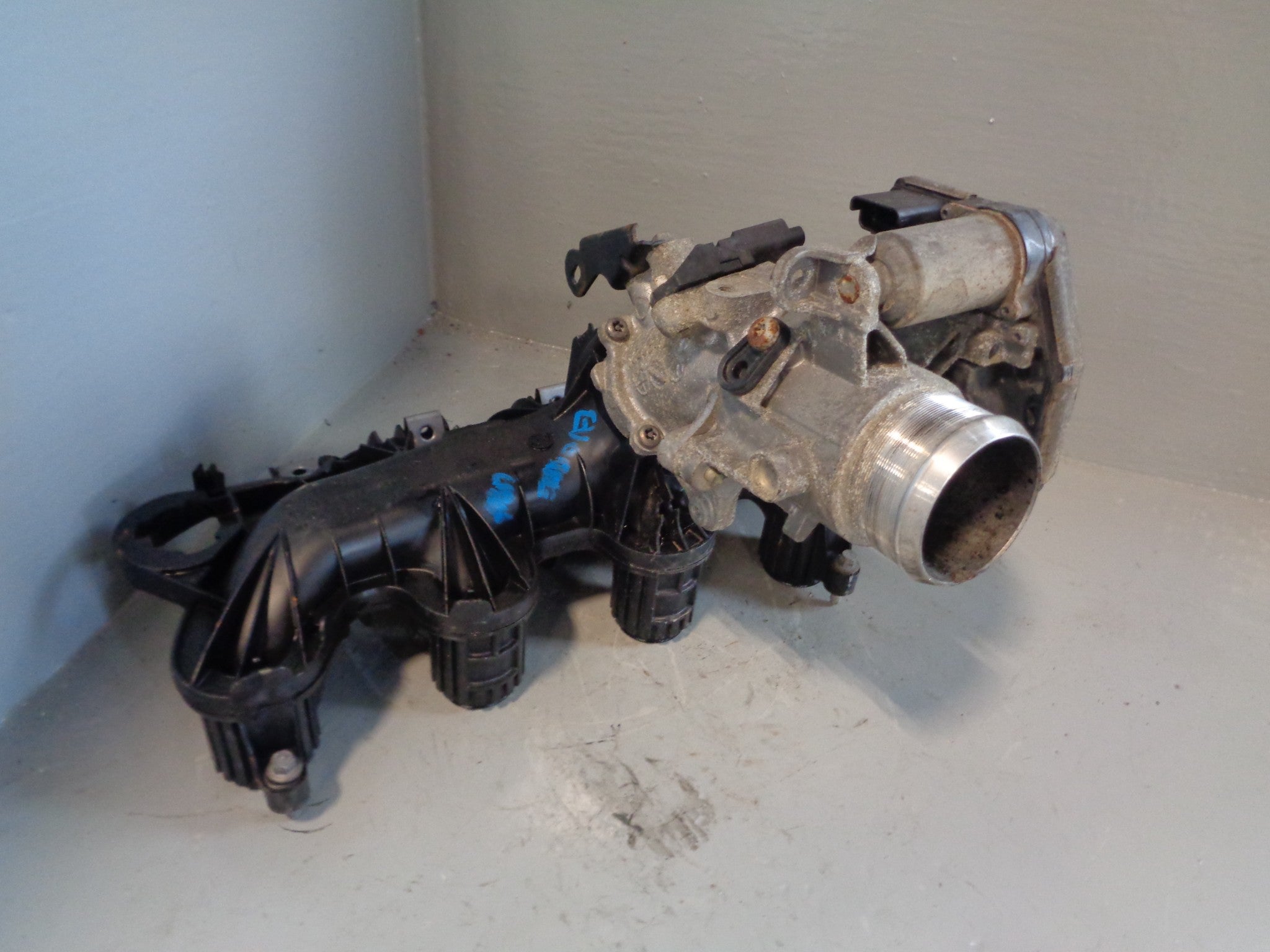 Sd4 Intake Range Rover Evoque Inlet / Intake Manifold with Throttle Body 2.2 SD4 ...
