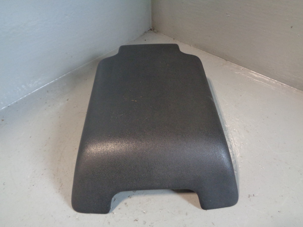 Discovery 4 Arm Rest Centre Console Black PVC Land Rover 2009 to 2016 K18035