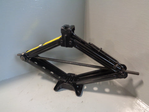 Range Rover L405 Scissor Jack and Handle CPLA-17080-AD Land Rover 2013 to 2017