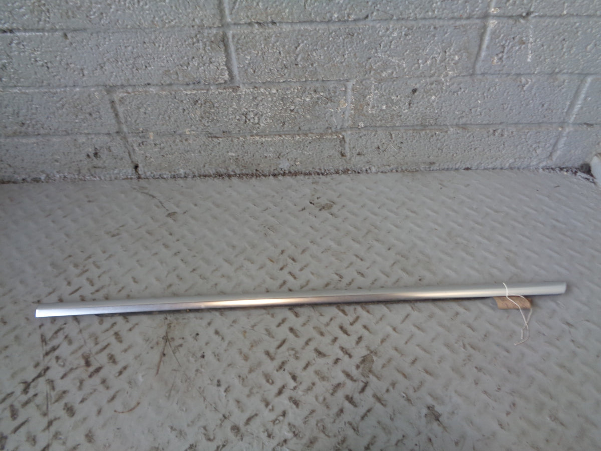 Range Rover Evoque Window Seal Weather Strip Off Side Rear Door Silver L538