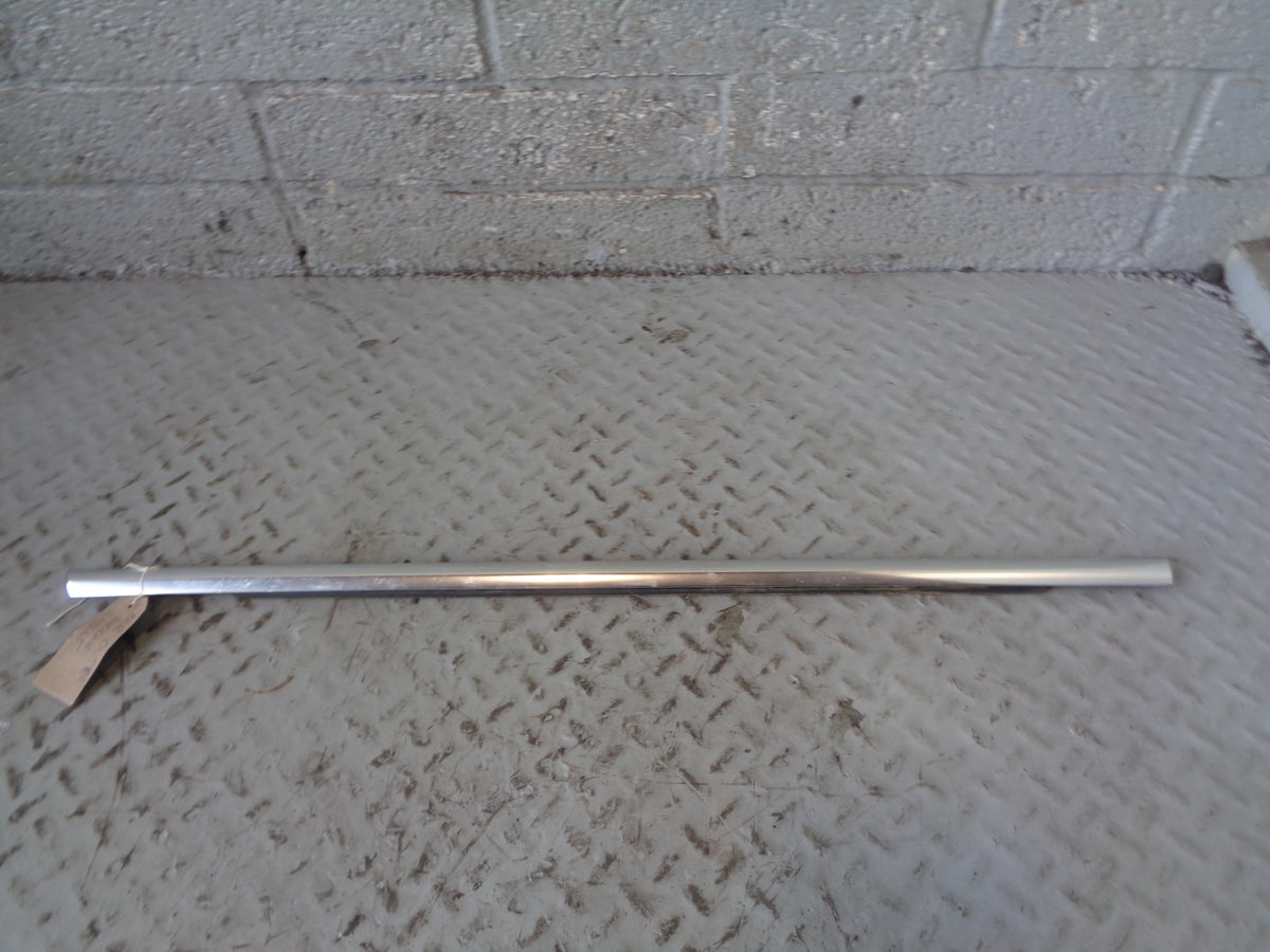 Range Rover Evoque Window Seal Weather Strip Near Side Rear Door Silver L538