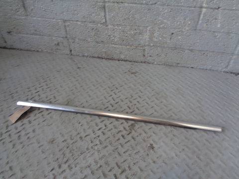 Range Rover Evoque Window Seal Weather Strip Near Side Rear Door Silver L538