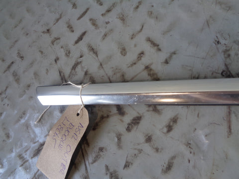 Range Rover Evoque Window Seal Weather Strip Near Side Rear Door Silver L538