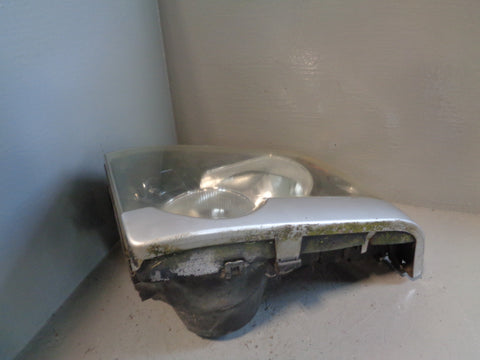 Discovery 2 Headlight Near Side Facelift Td5 V8 2002 to 2004 Land Rover R05035