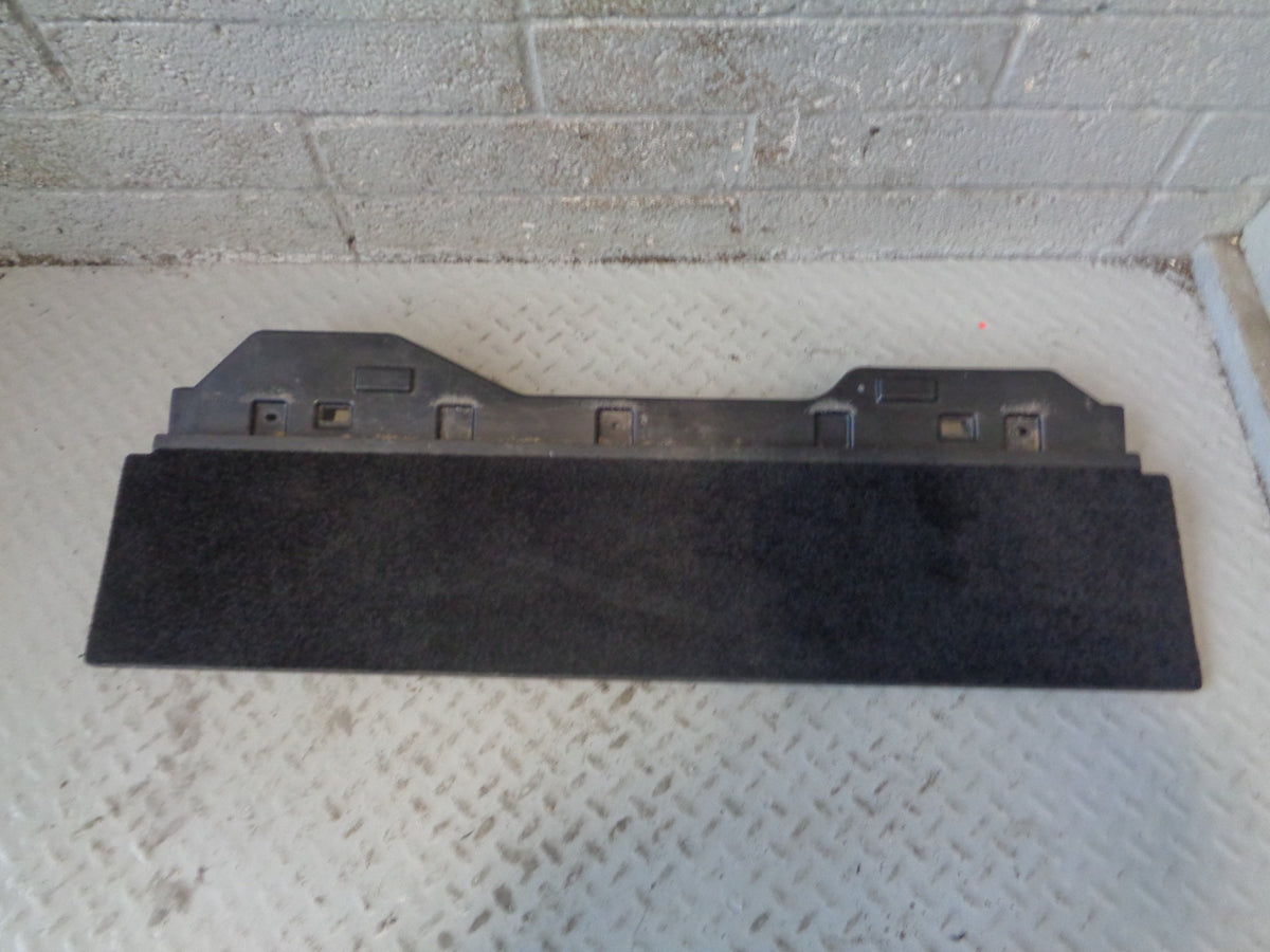 Range Rover L405 Tailgate Cover Threshold Lower Trim in Black 2013 to 2017