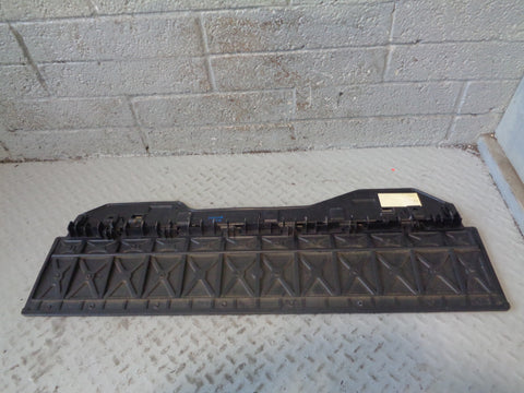 Range Rover L405 Tailgate Cover Threshold Lower Trim in Black 2013 to 2017