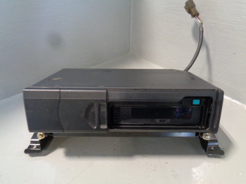 Freelander 1 CD Changer Alpine 6 Disc Land Rover XQE000110PMA 2001 to 2006