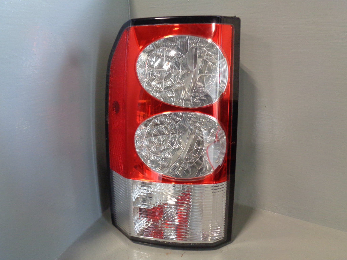 Valeo Right Rear Tail Light Lamp For Land Rover Discovery 4 / LR4 (2010-2014)