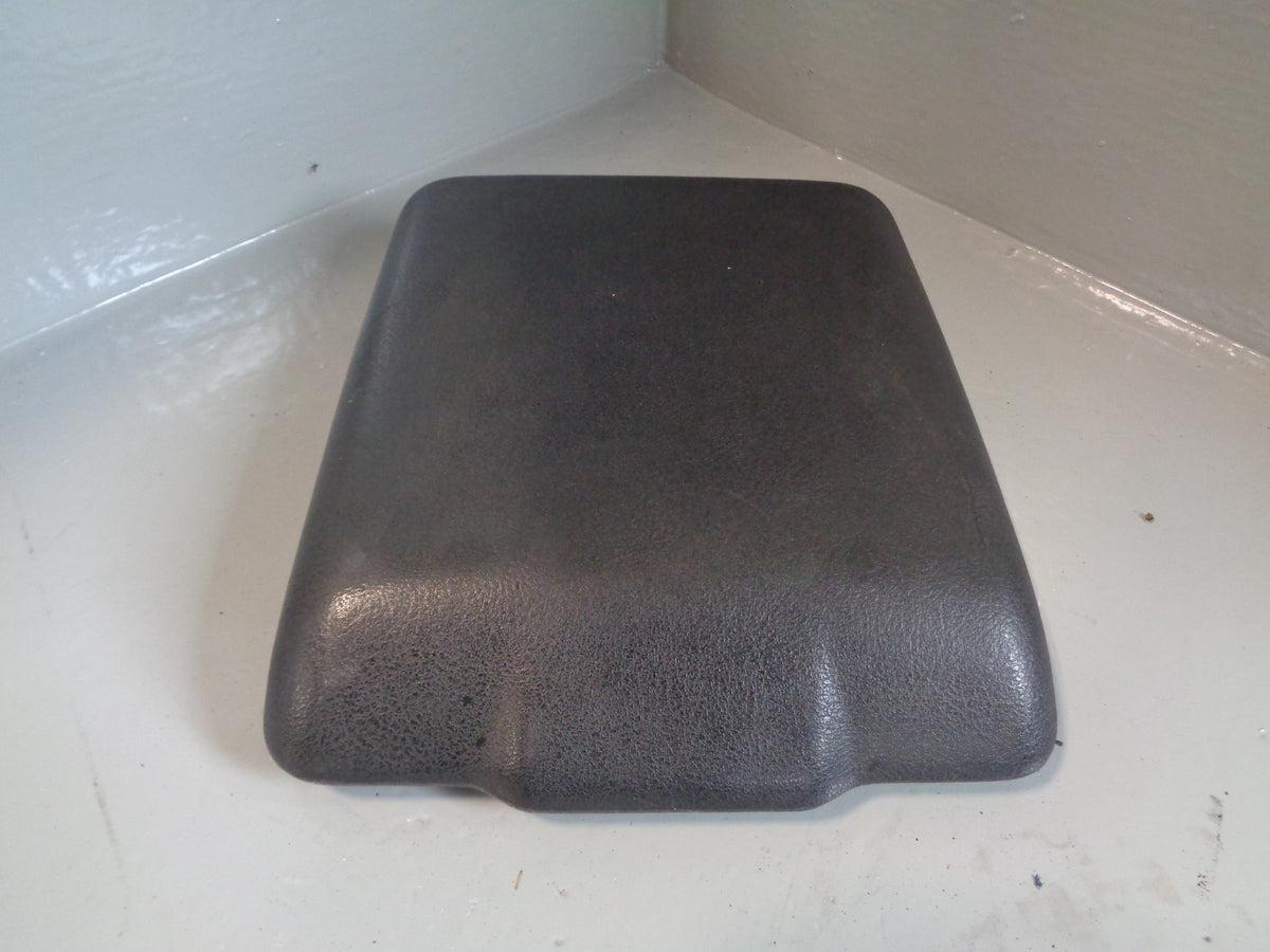 Discovery 2 Centre Console Lid Armrest Black Land Rover 2002 to 2004 L25065