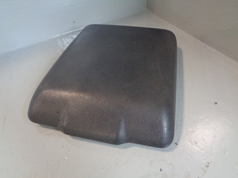 Discovery 2 Centre Console Lid Armrest Black Land Rover 2002 to 2004 L25065