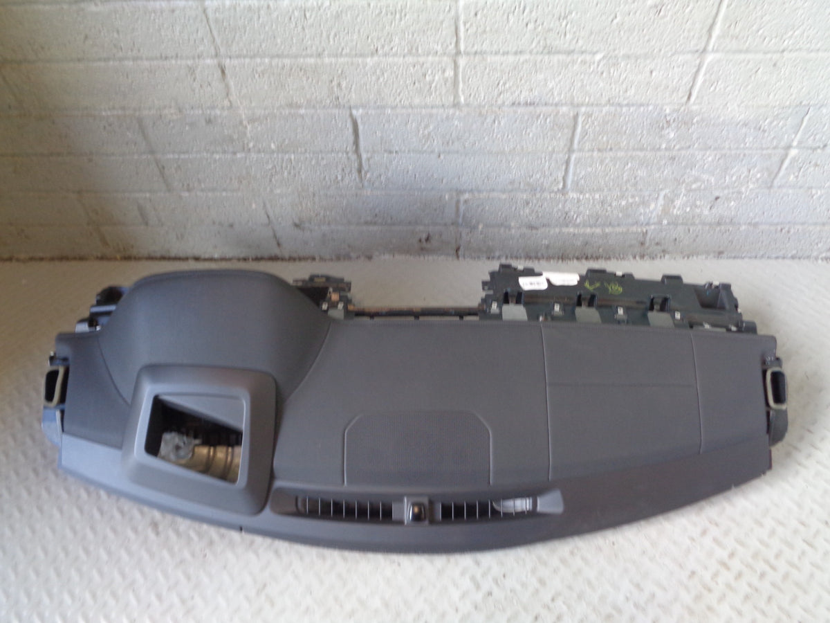 Range Rover Evoque Dashboard with Passenger Airbag Black 2016 to 2018 L22055