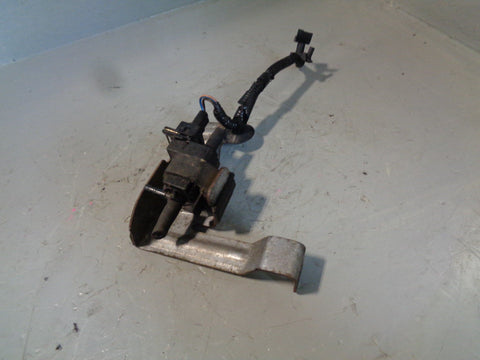 3.0 TDV6 Vacuum Solenoid Valve and Bracket Discovery 4 Range Rover Sport