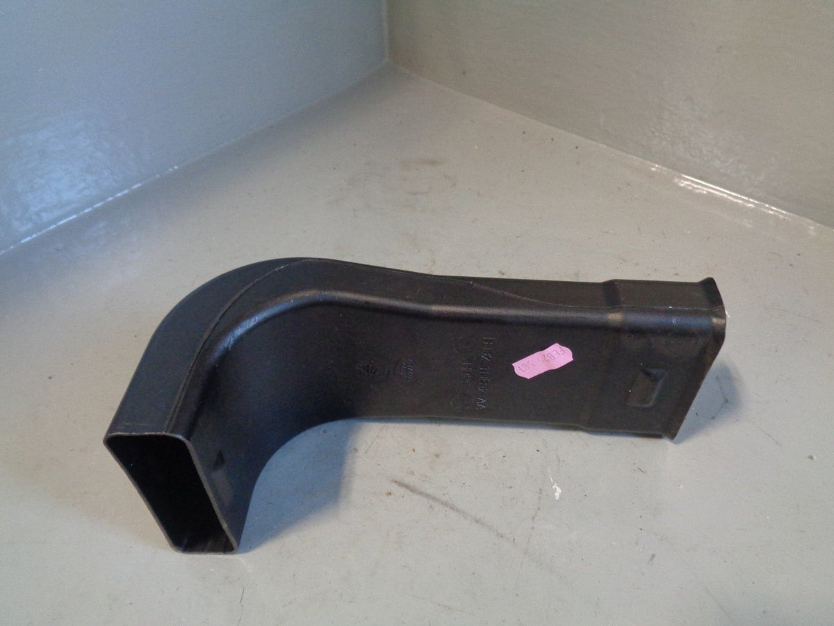 Range Rover Evoque Air Vent Pipe BJ32-113B12-AA Near Side L538 2011 to 2018
