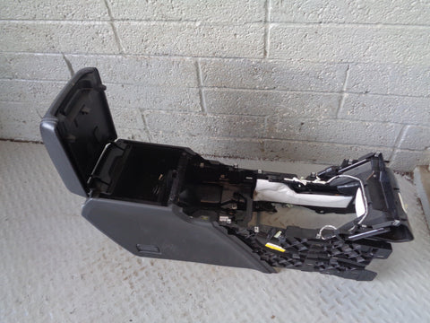 Range Rover Evoque Centre Console Ebony Black Arm Rest Leather L538 L22055