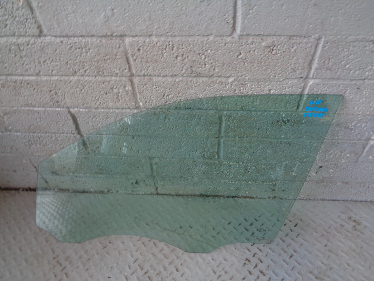 Porsche Cayenne 958 92A Window Glass for Near Side Front Left Door 2011 to 2018