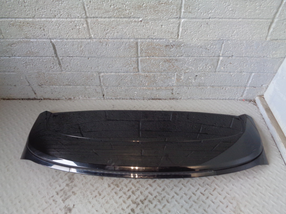 Range Rover L405 Rear Spoiler Tailgate in Santorini Black LRC 820 2013 to 2017