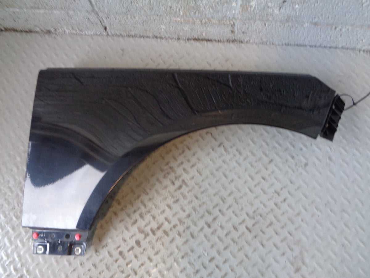 Range Rover L405 Front Wing Off Side Right in Santorini Black 2013 to 2017
