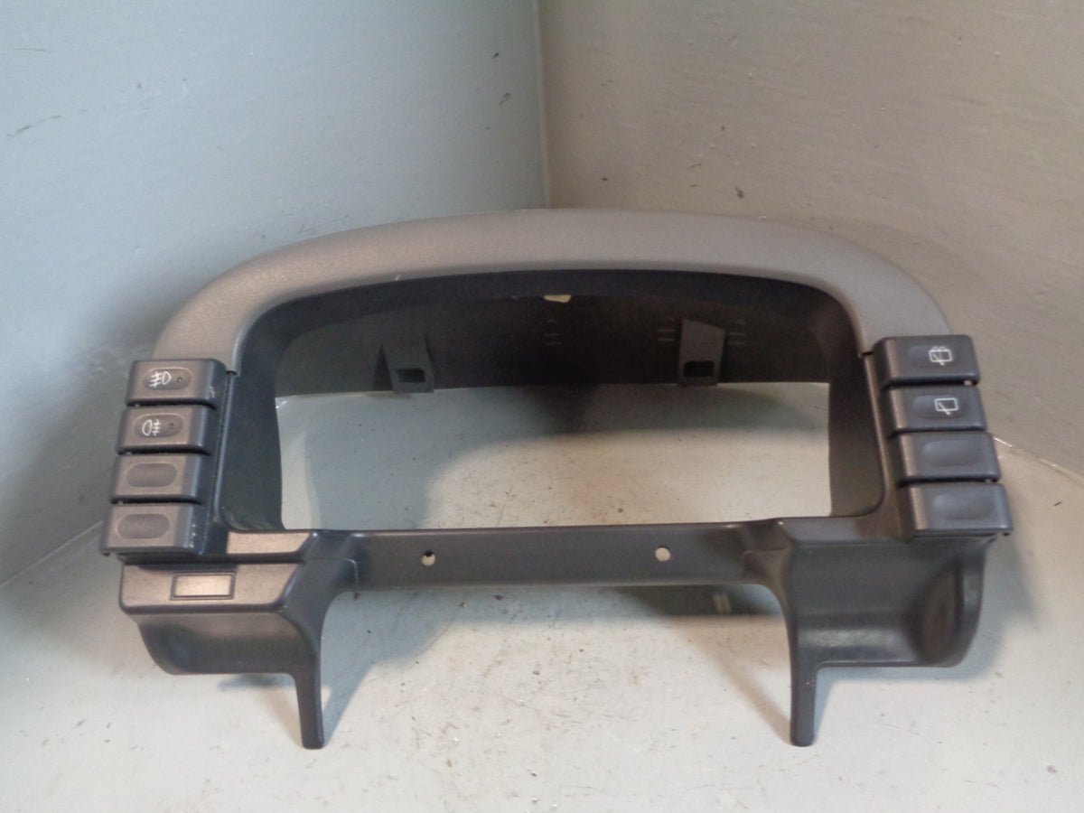 Discovery 2 Instrument Surround Speedo in Grey Land Rover 1998 to 2004 R11045