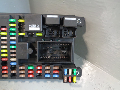 Range Rover L322 Fuse Box 3.6 TDV8 AH42-14F041-AJ Under Dash 2010 to 2013