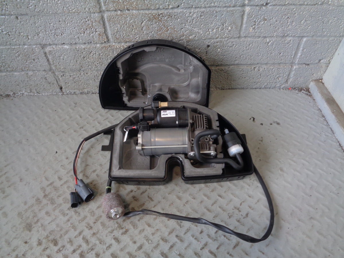 Range Rover L405 Air Suspension Compressor Pump AMK CPLA 3B484 CE 2013 to 2017