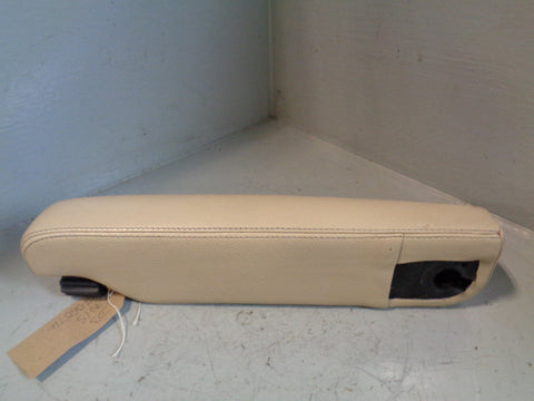 Discovery 3 Armrest Near Side Passenger Alpaca Land Rover 2004 to 2009 06074