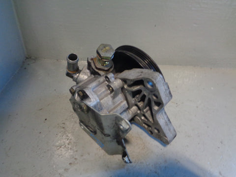 Freelander 1 Power Steering Pump 2.0 TD4 Land Rover QVU100660 2001 to 2006