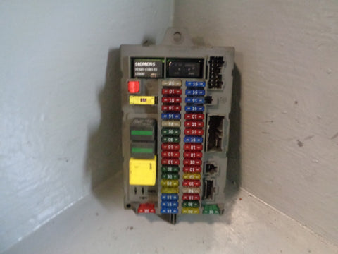 Discovery 2 Fuse Box Internal Under Dash YQE000110 1998 to 2004 Land Rover