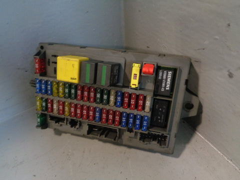 Discovery 2 Fuse Box Internal Under Dash YQE000110 1998 to 2004 Land Rover