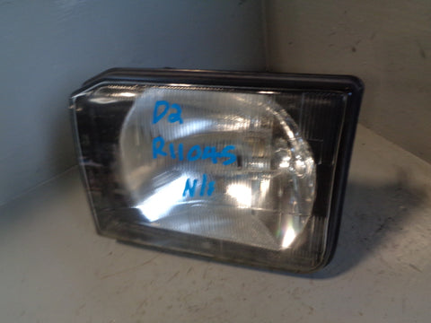 Discovery 2 Headlight Near Side Pre-Facelift XBC105130 Land Rover R11045