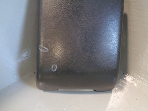 Discovery 3 Centre Console Lid Armrest Grain Leather Land Rover K19065