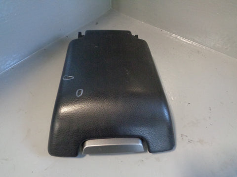 Discovery 3 Centre Console Lid Armrest Grain Leather Land Rover K19065