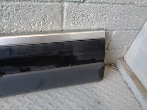 Range Rover L405 Door Trim Lower Near Side Front Santorini Black CK52 21065 ADW