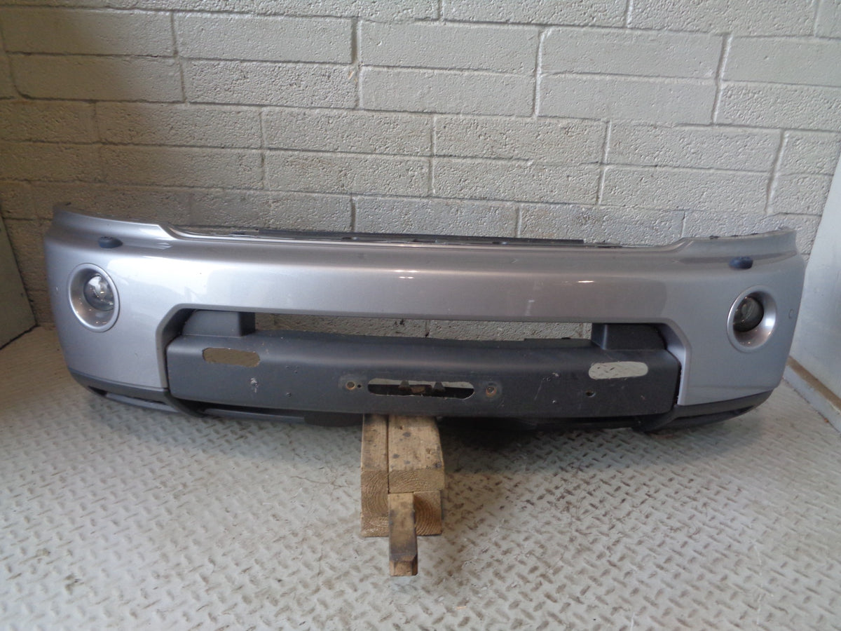 Discovery 4 Front Bumper Orkney Grey with Fog Lights 2009 to 2014 K18035