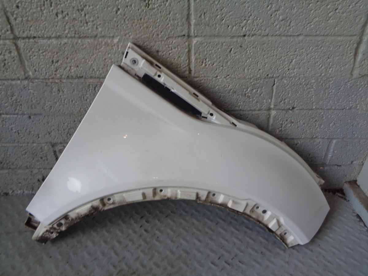 Range Rover Evoque Wing Off Side Front Fuji White LRC 867 L538 L22055