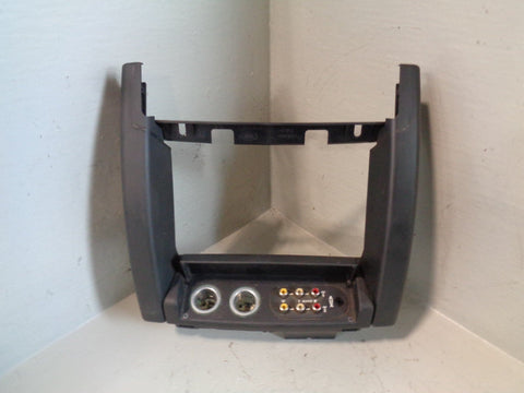 Range Rover L322 Centre Console Rear AV Ports Aux 12v Sockets XVN500020