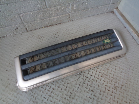Discovery 2 Front Grille Pre-Facelift Land Rover Blenheim Silver R11045