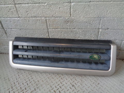 Discovery 2 Front Grille Pre-Facelift Land Rover Blenheim Silver R11045