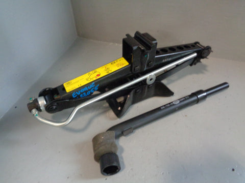 Range Rover Evoque Scissor Jack and Handle with Wheel Brace L538 2011 to 2018