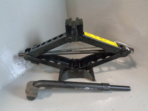 Range Rover Evoque Scissor Jack and Handle with Wheel Brace L538 2011 to 2018