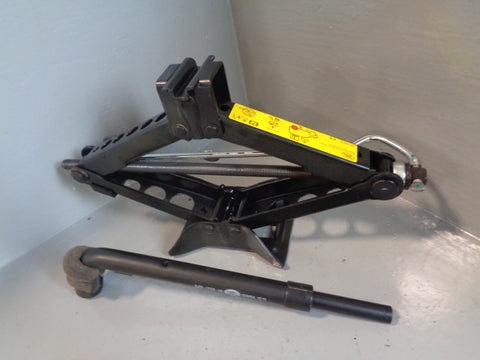 Range Rover Evoque Scissor Jack and Handle with Wheel Brace L538 2011 to 2018