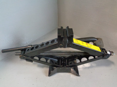 Range Rover Evoque Scissor Jack and Handle with Wheel Brace L538 2011 to 2018