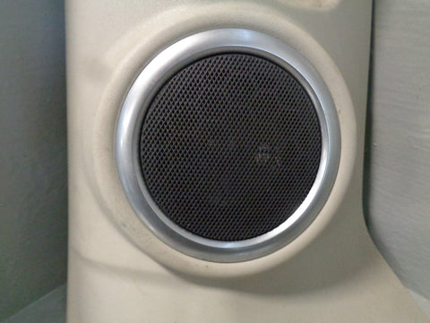 Discovery 4 D Pillar Trim Speaker XQM000400 Near Side Land Rover 2009 to 2014