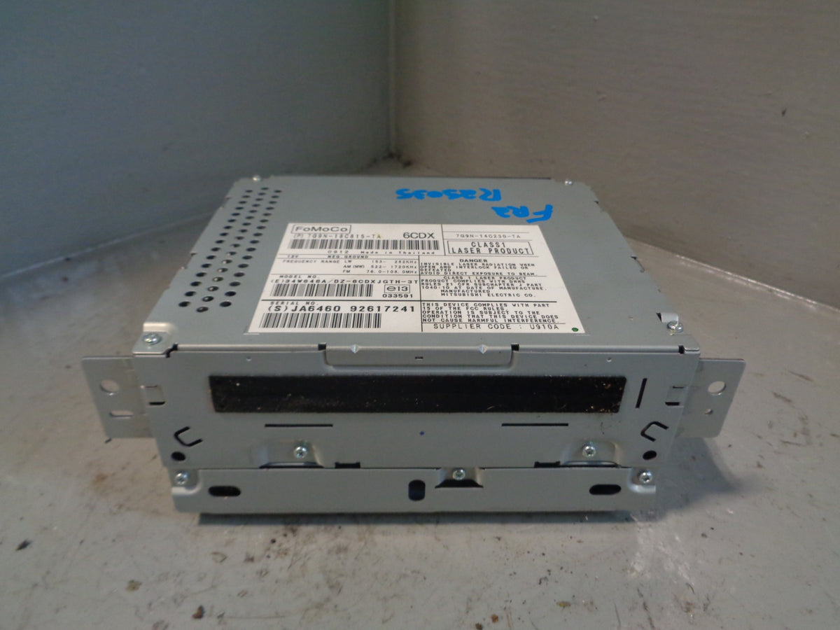 Freelander 2 CD Player 6 Disc 7G9N-18C815-TA Land Rover 2006 to 2011