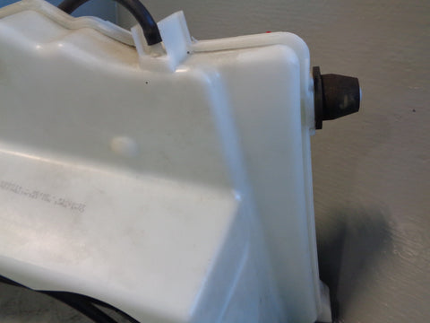 Range Rover L405 Windscreen Washer Fluid Tank Reservoir with Pumps CPLA-17B613-A