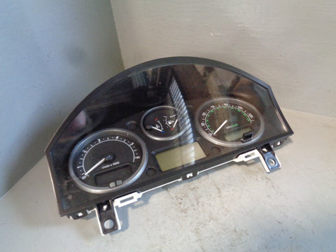 Discovery 3 Instrument Cluster 2.7 TDV6 YAC500028 Land Rover 2004 to 2006
