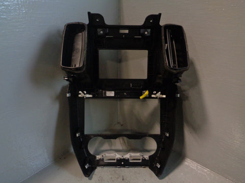 Freelander 2 Centre Dashboard Vents Panel Black Land Rover 2006 to 2011 R25035
